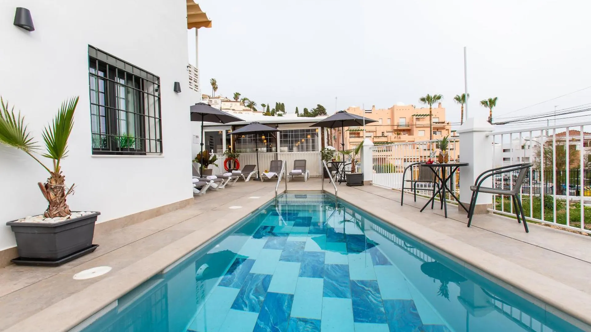 Boutique Rooms Playa Burriana Nerja Guest house
