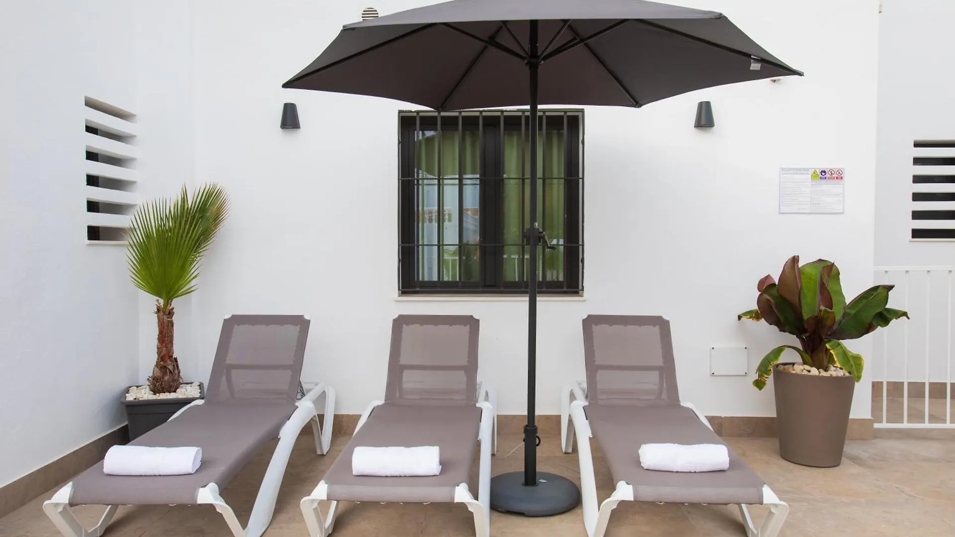 Boutique Rooms Playa Burriana Nerja Spain