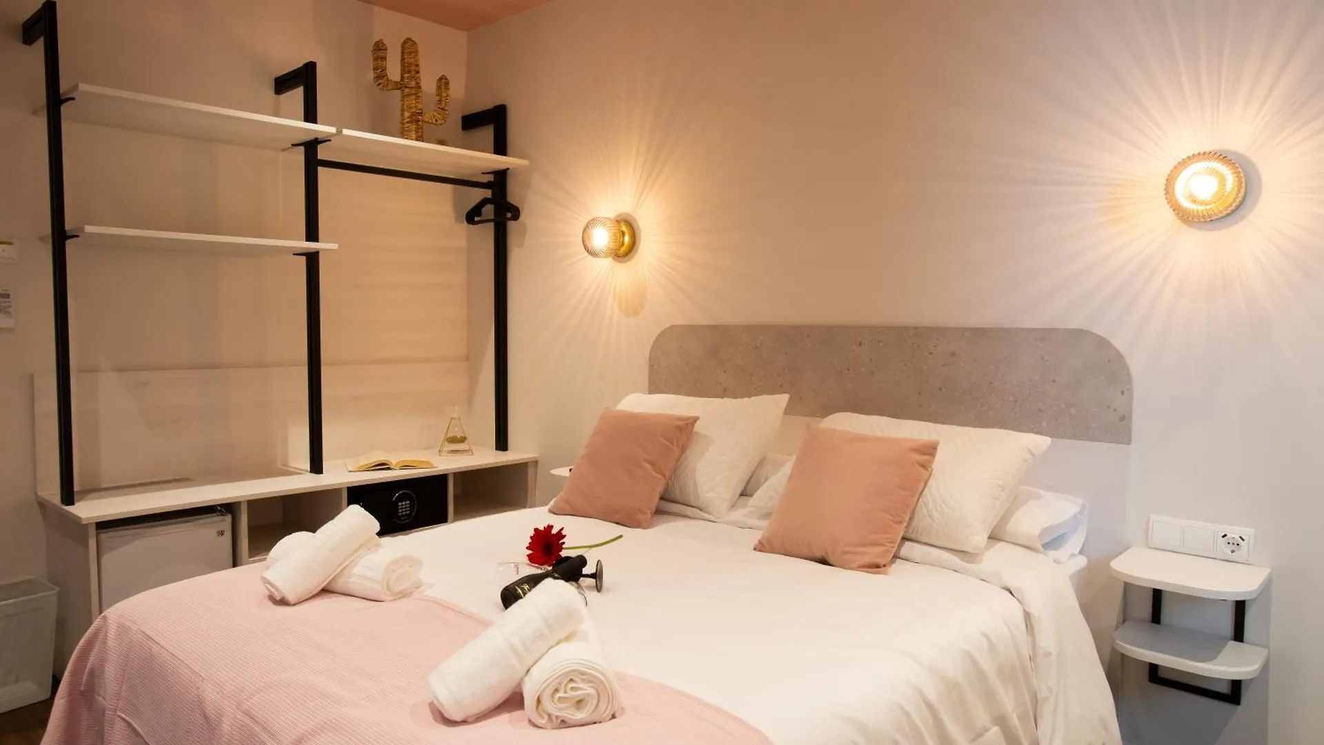 Boutique Rooms Playa Burriana Nerja Guest house