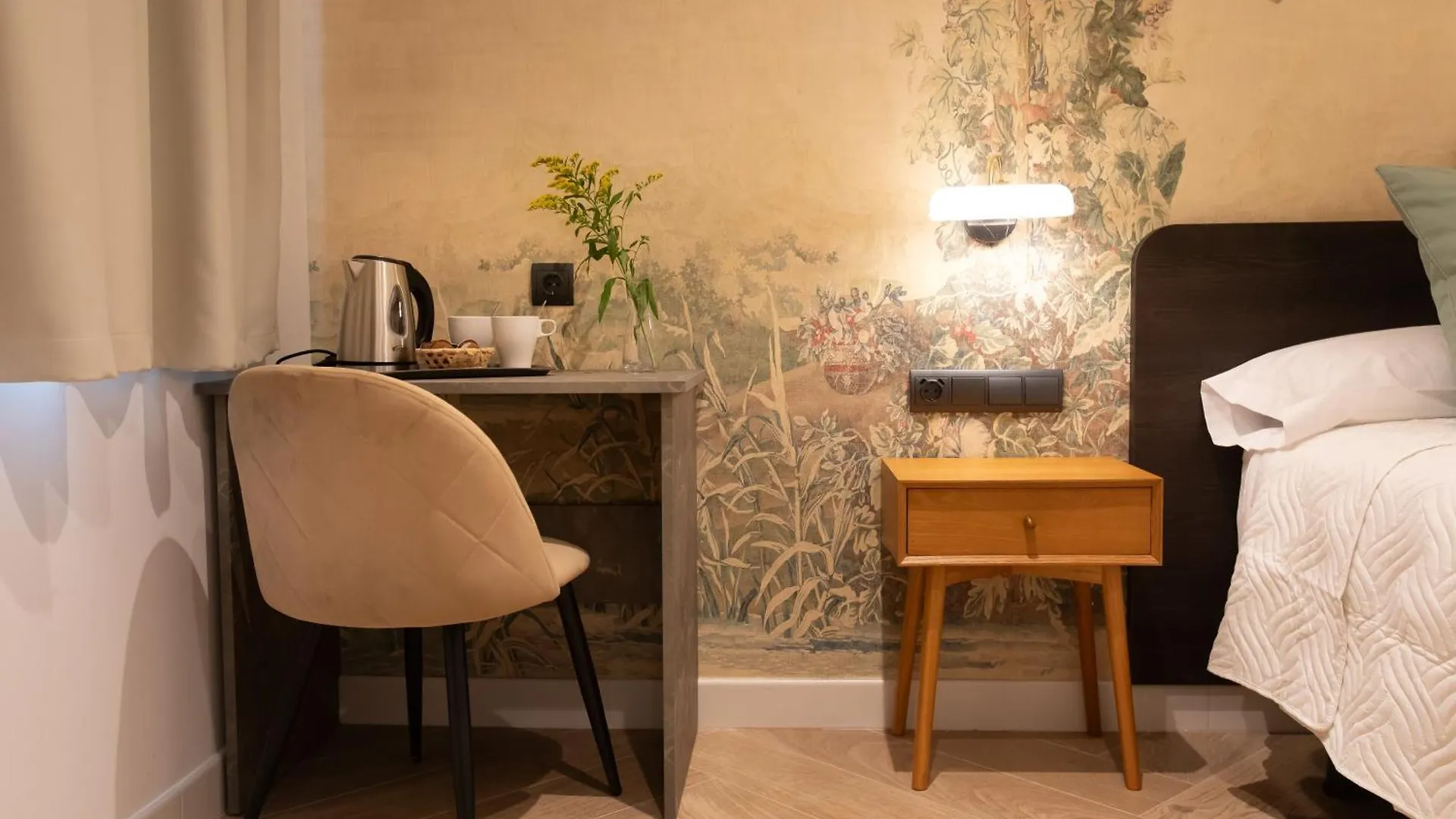 Boutique Rooms Playa Burriana Nerja